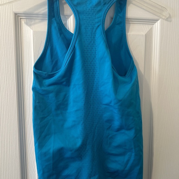 Nike Pro Women's Blue Tank Top Racerback Size Small Stretch Dri Fit - Picture 2 of 4